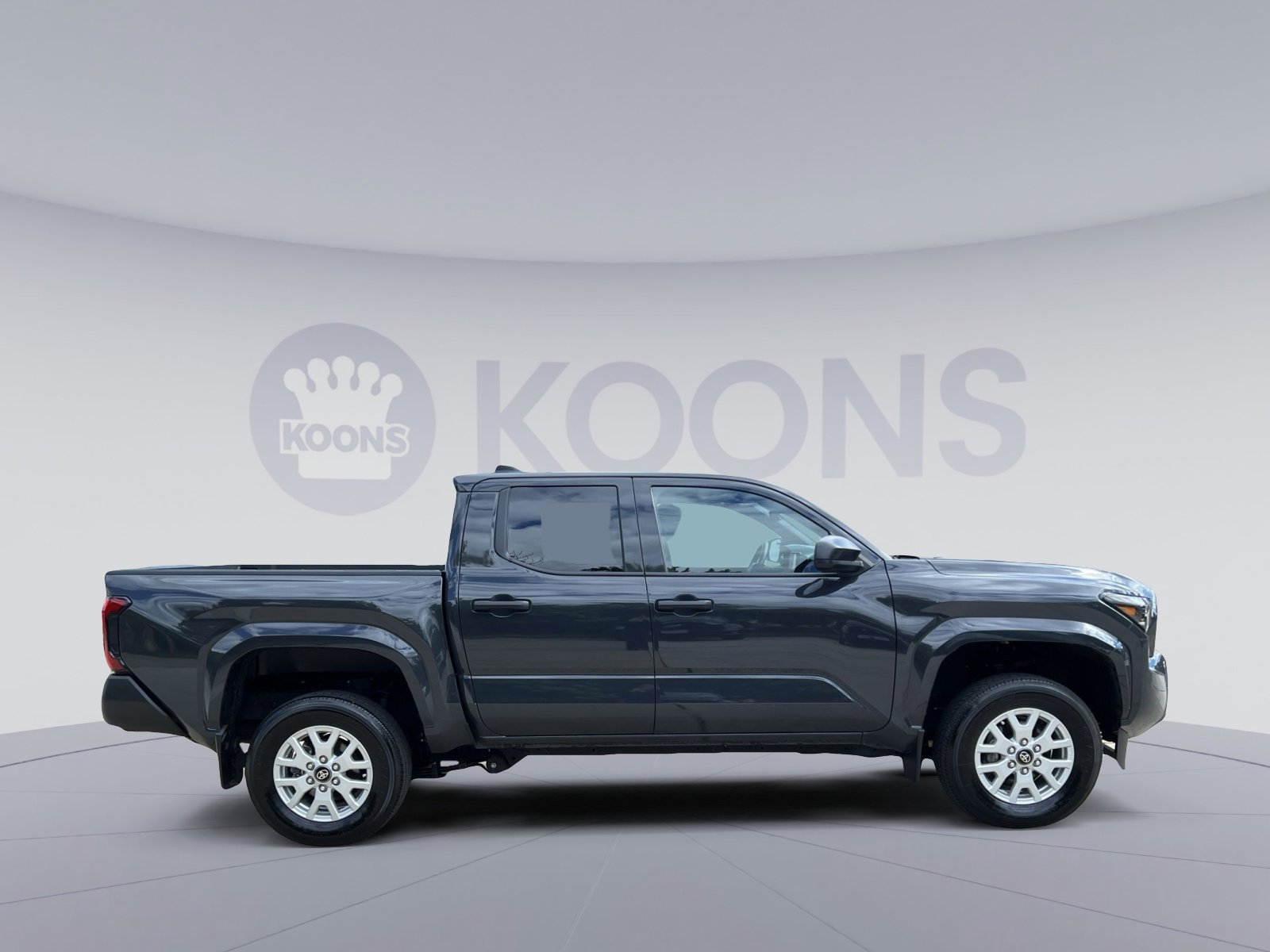 Used 2024 Toyota Tacoma SR w/ SR Upgrade Package AWD/4WD image 12