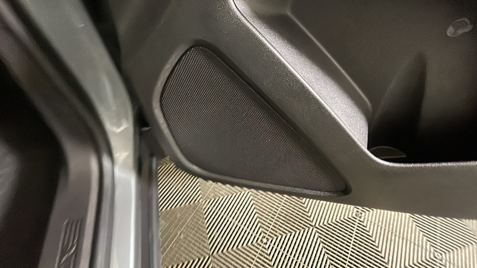 Used 2024 Chevrolet Equinox LT w/ LPO, Floor Liner Package AWD/4WD image 36