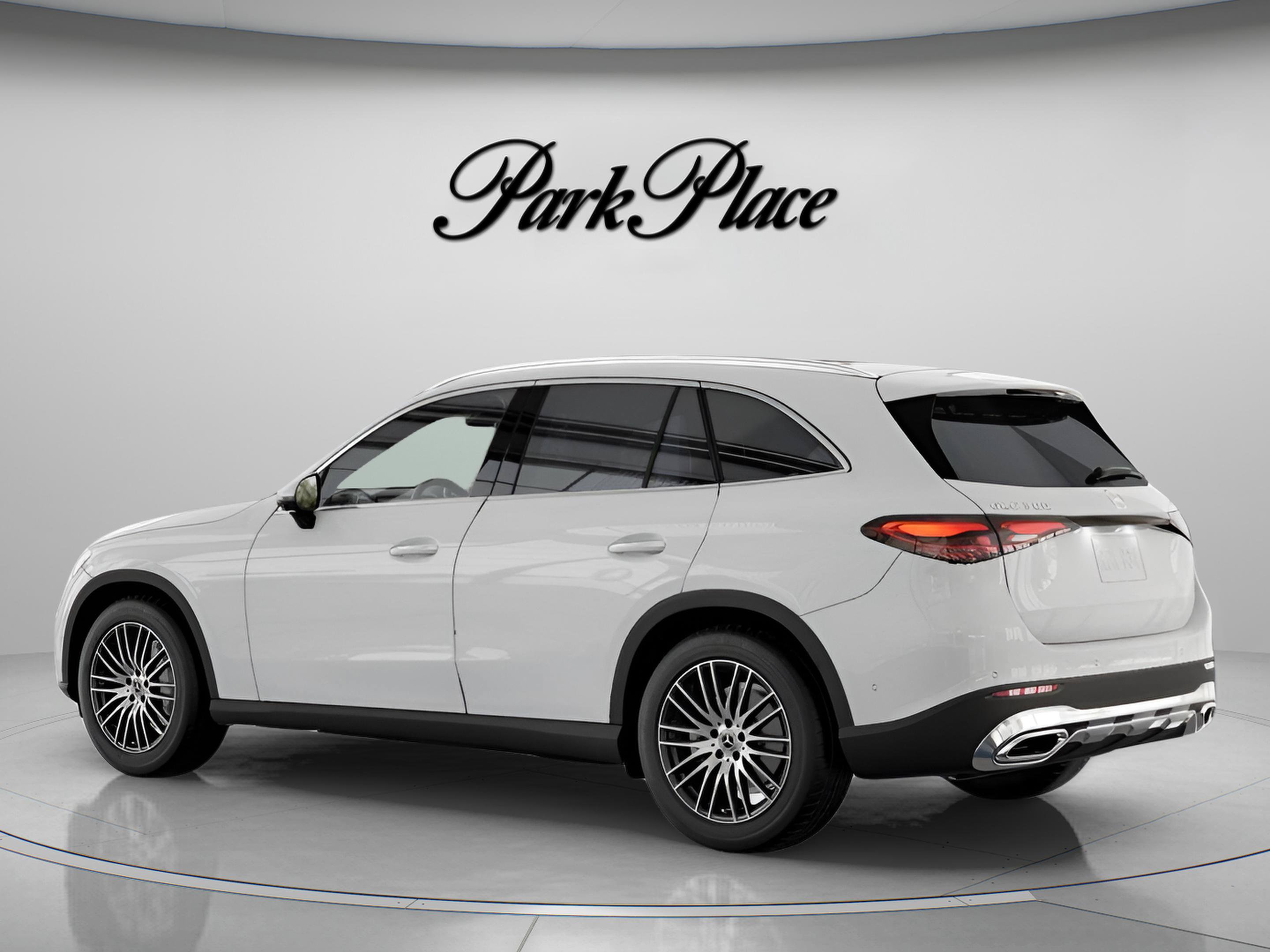 Used 2026 Mercedes-Benz GLC 300 image 12