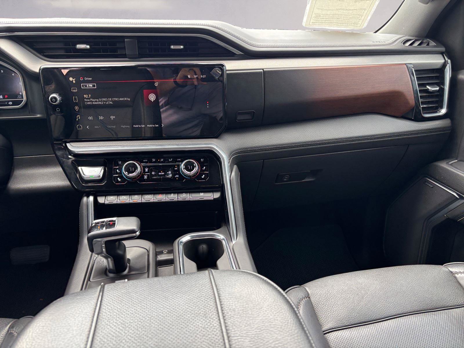 Used 2023 GMC Sierra 1500 Denali w/ Denali Reserve Package image 11