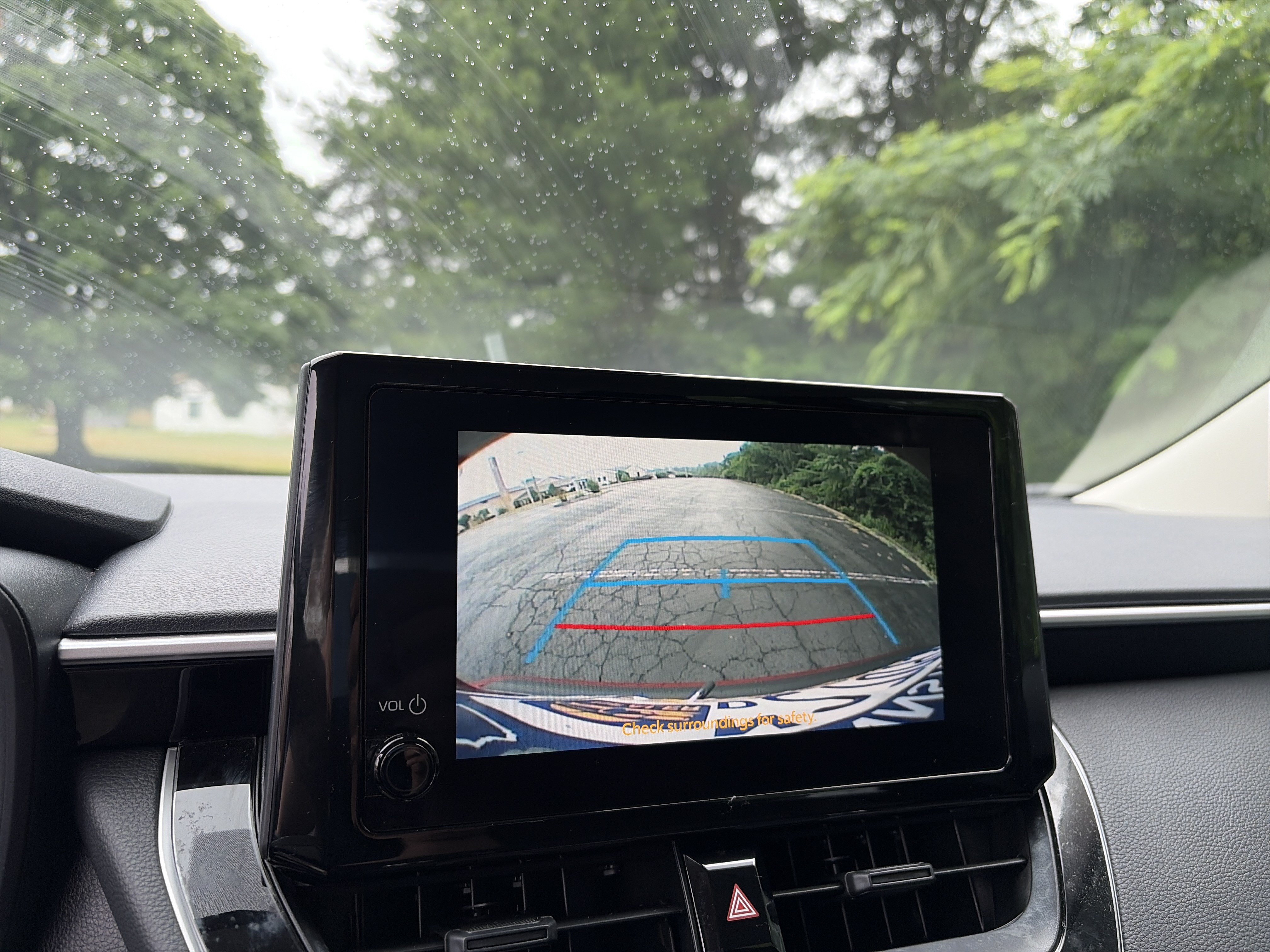 Used 2025 Toyota Corolla LE FWD image 28