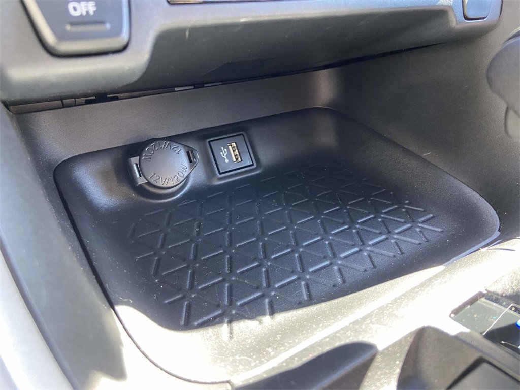 Used 2023 Toyota RAV4 LE image 22