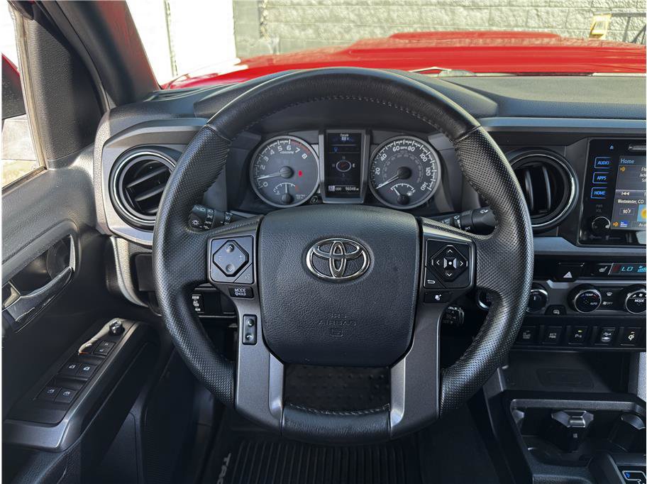 Used 2016 Toyota Tacoma TRD Sport AWD/4WD image 19