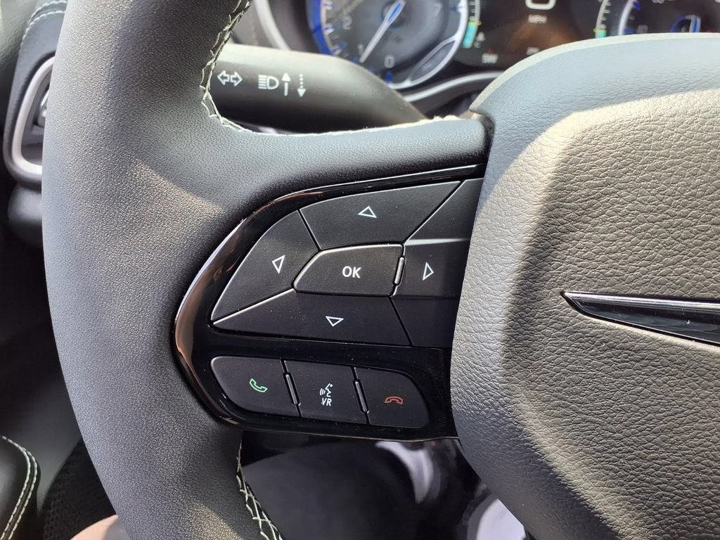 New 2026 Chrysler Pacifica Select w/ S Appearance Package FWD image 14