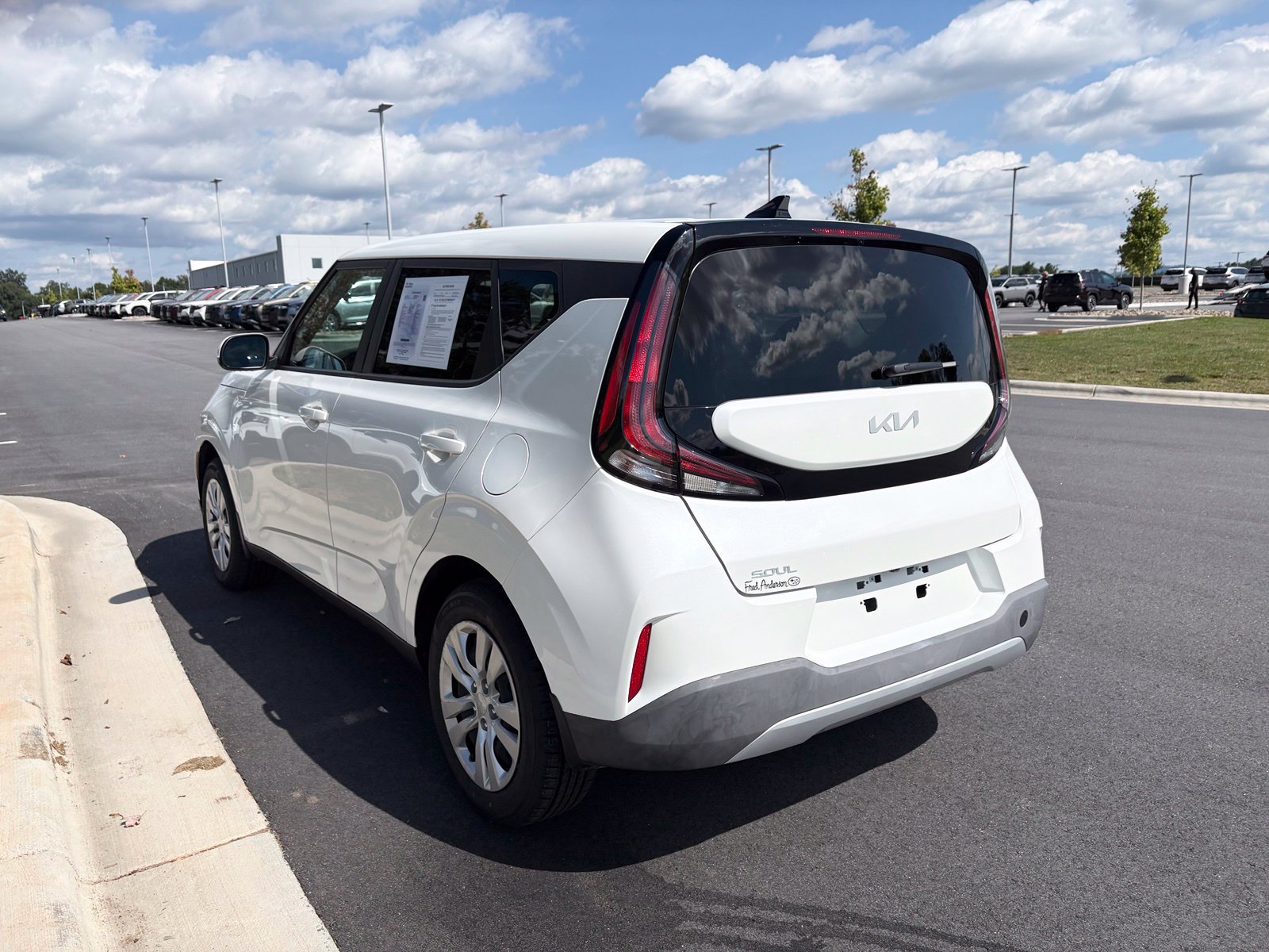 Used 2024 Kia Soul LX FWD image 6