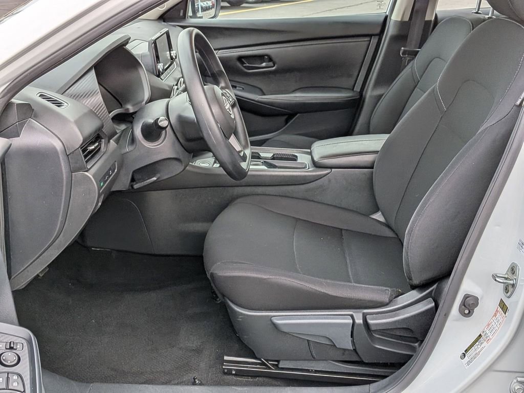 Used 2024 Nissan Sentra S image 11
