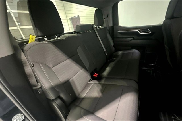 Used 2025 Chevrolet Silverado 1500 LT image 25