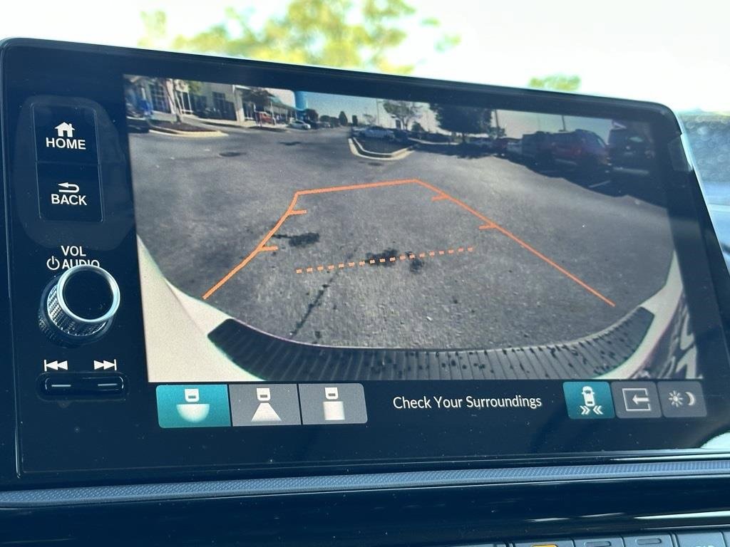 New 2026 Honda Odyssey Touring image 14