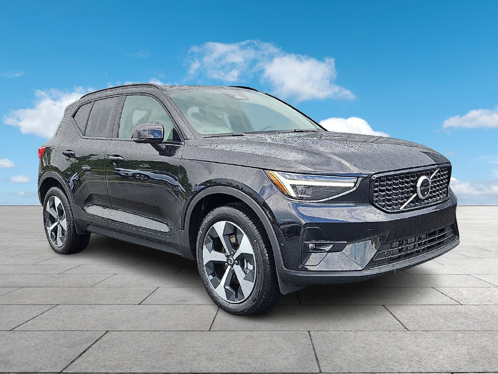 New 2026 Volvo XC40 B5 Plus w/ Protection Package Premier AWD/4WD image 1