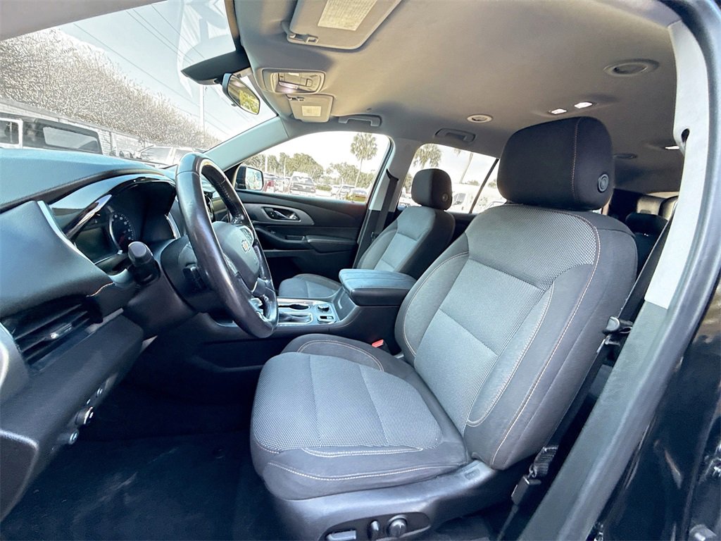 Used 2018 Chevrolet Traverse LT image 23