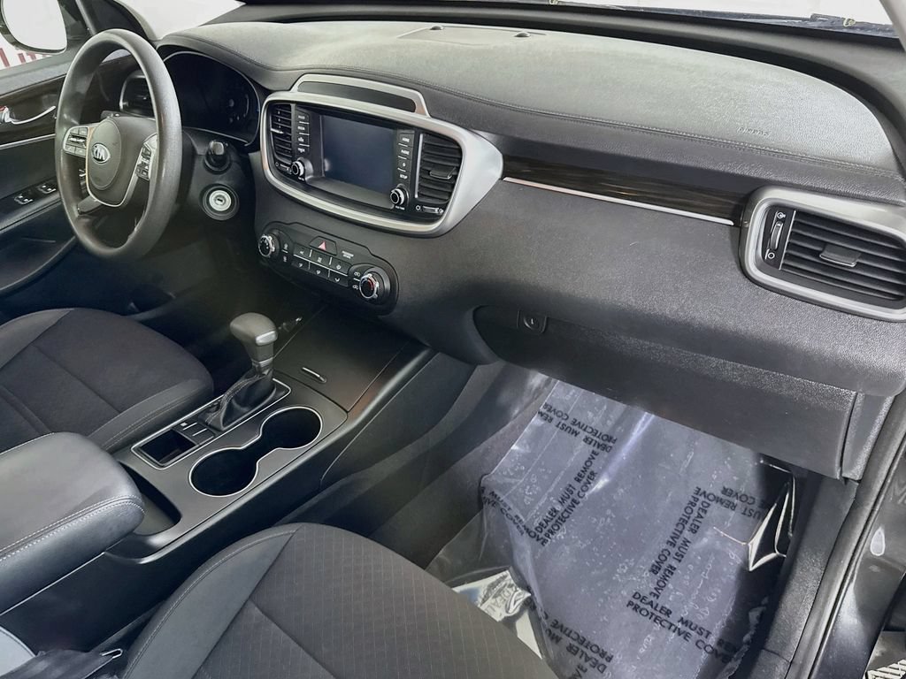 Used 2020 Kia Sorento FWD V6 image 28