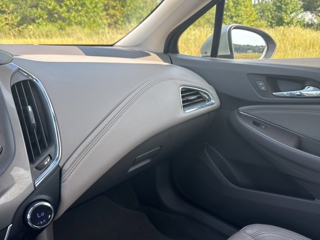 Used 2018 Chevrolet Cruze Premier w/ Enhanced Convenience Package image 25