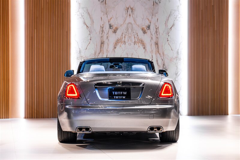 Used 2016 Rolls-Royce Dawn RWD image 6