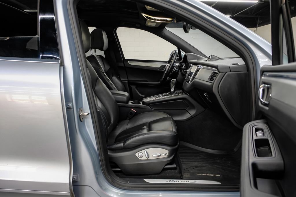 Used 2017 Porsche Macan S image 41