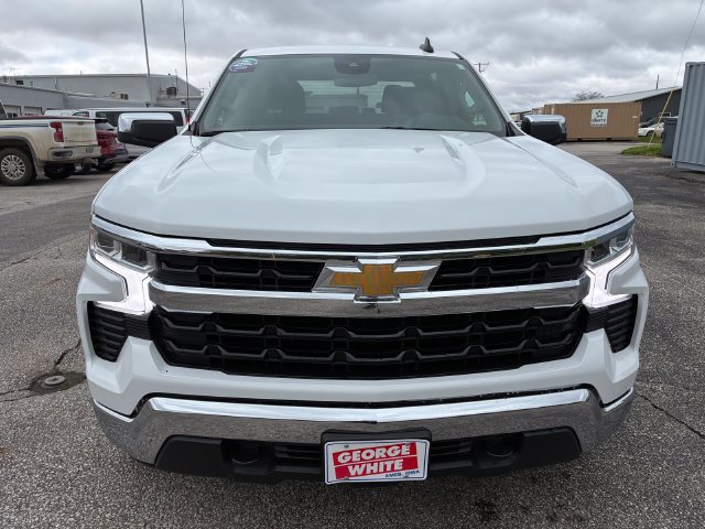 Used 2024 Chevrolet Silverado 1500 LT AWD/4WD image 10
