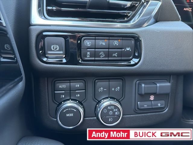 New 2026 GMC Yukon XL Denali w/ Advanced Technology Package image 38