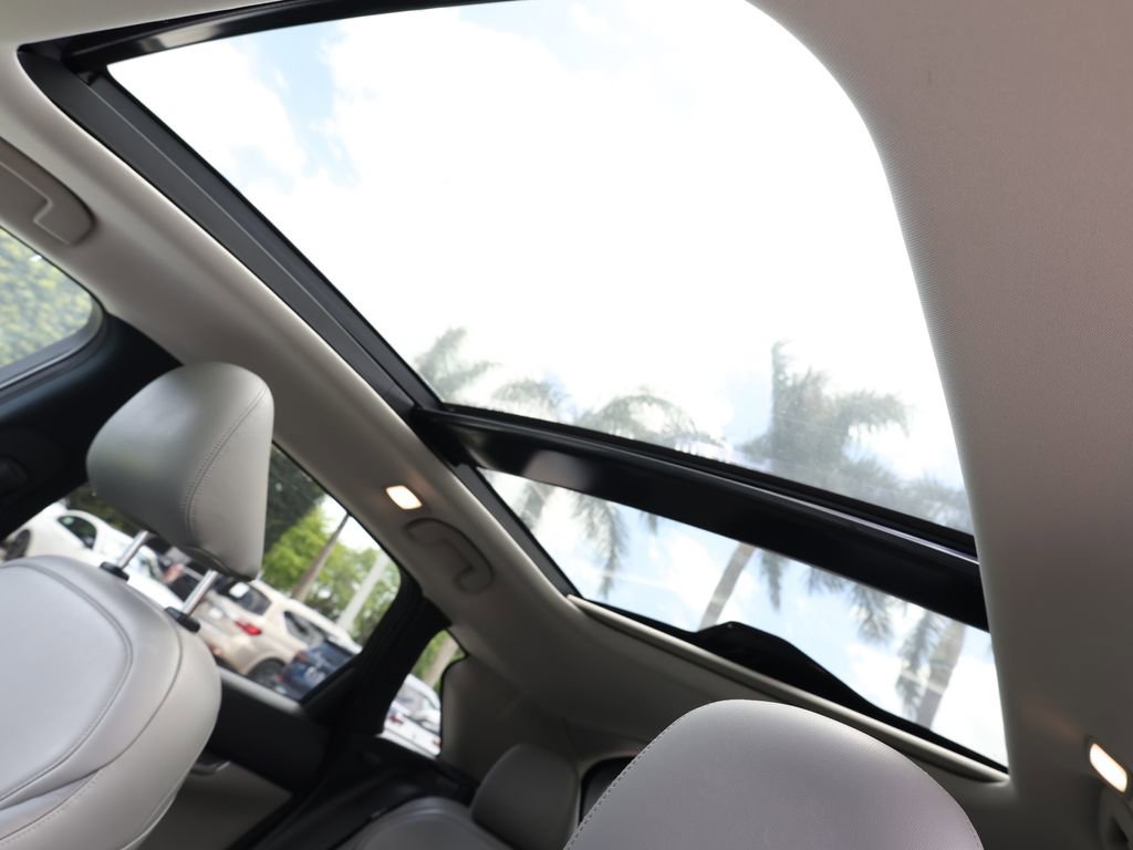 Certified 2023 INFINITI QX50 Luxe image 19