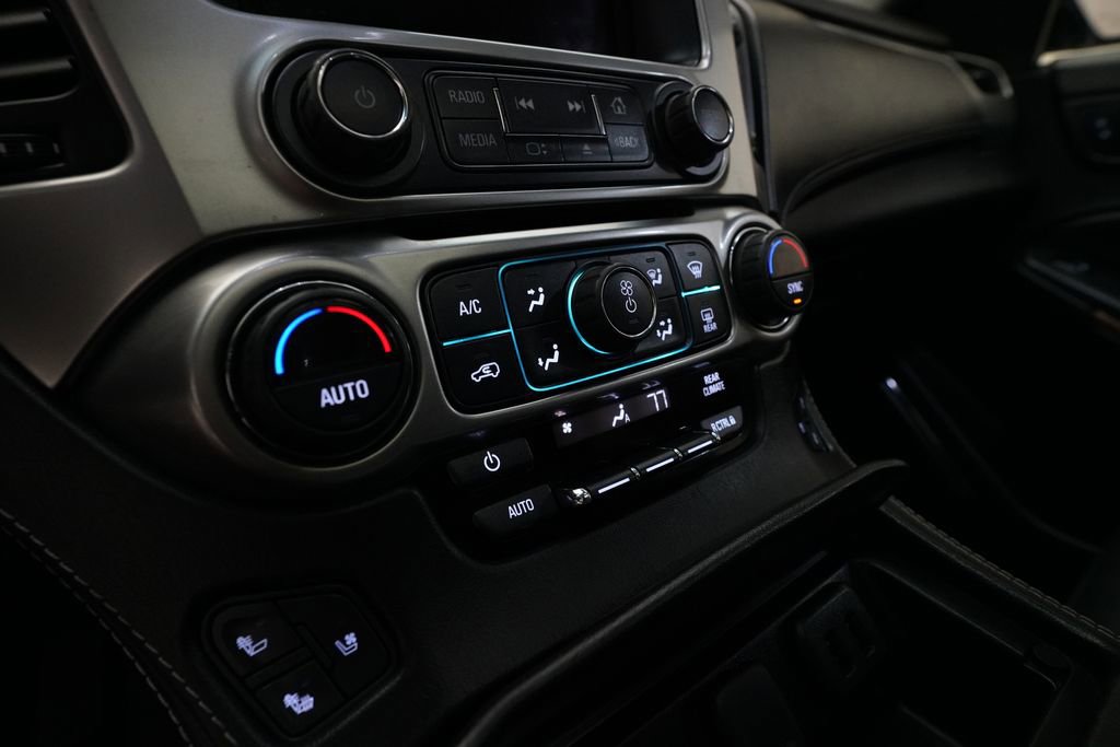 Used 2018 Chevrolet Suburban Premier image 22
