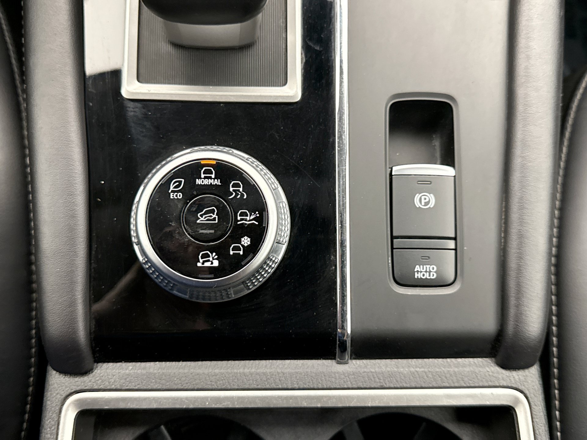 Used 2024 Mitsubishi Outlander SE AWD/4WD image 26