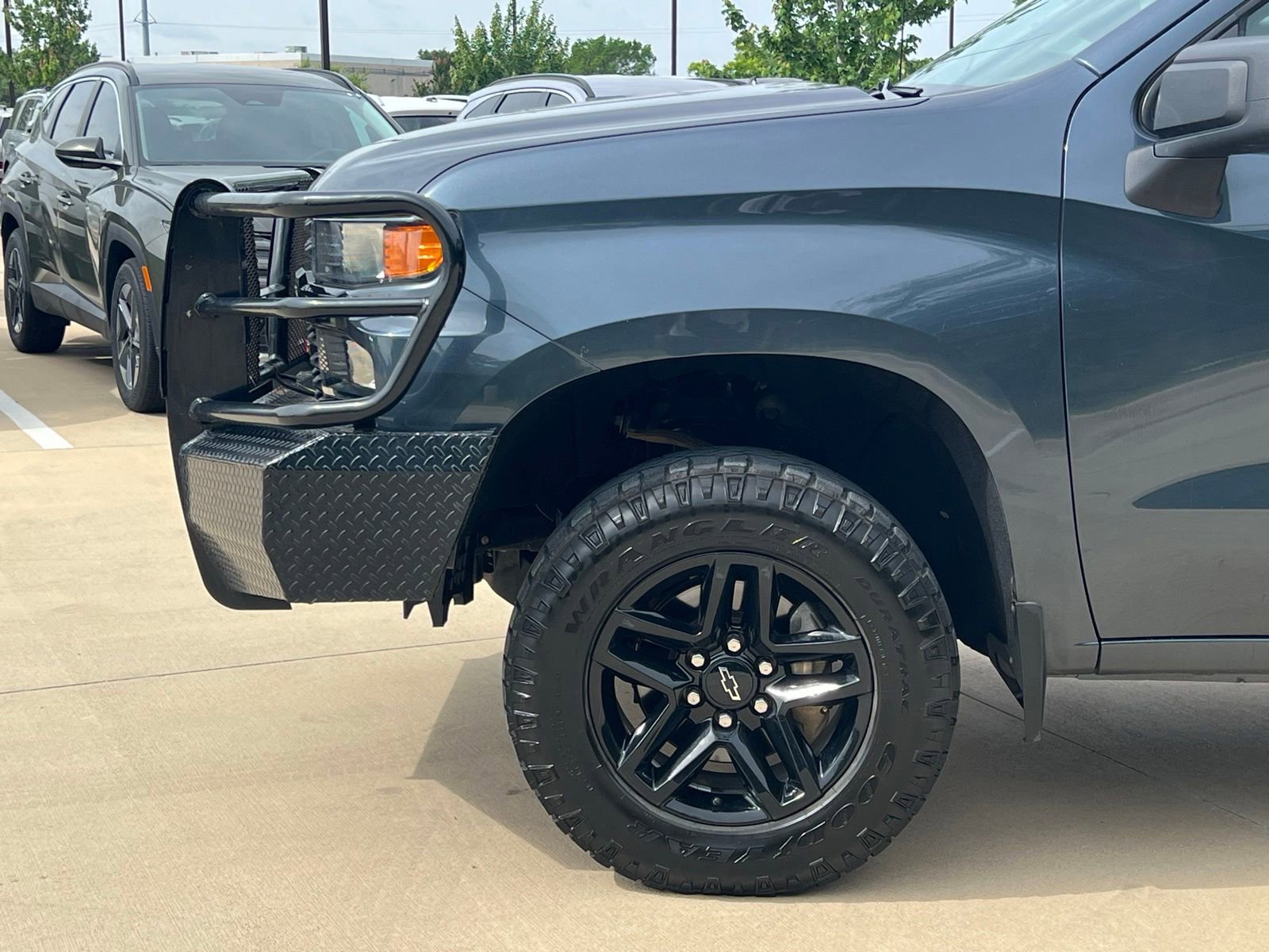 Used 2020 Chevrolet Silverado 1500 Custom Trail Boss AWD/4WD image 9