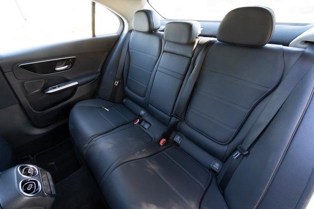 Used 2022 Mercedes-Benz C 300 Sedan image 26