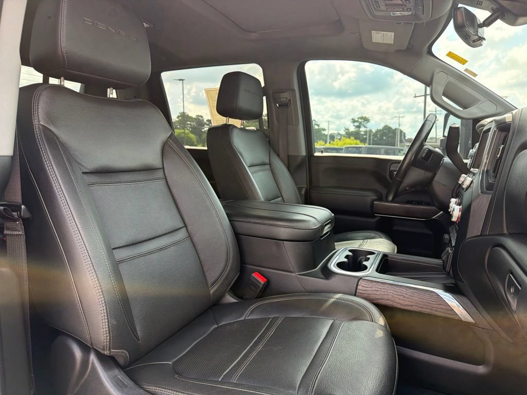 Used 2023 GMC Sierra 3500 Denali w/ Denali Ultimate Package AWD/4WD image 24