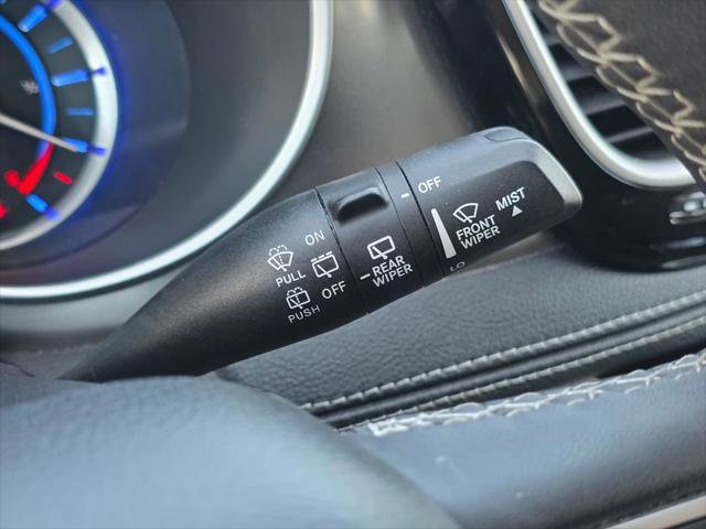 Certified 2023 Chrysler Pacifica Touring-L FWD image 37