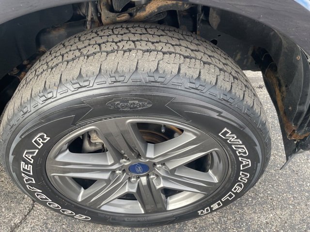 Used 2019 Ford F150 Lariat w/ Equipment Group 502A Luxury image 18