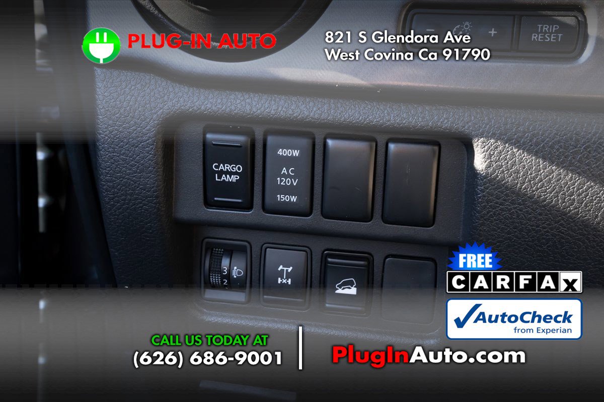 Used 2024 Nissan Titan PRO-4X w/ Off Road Protection Package image 23