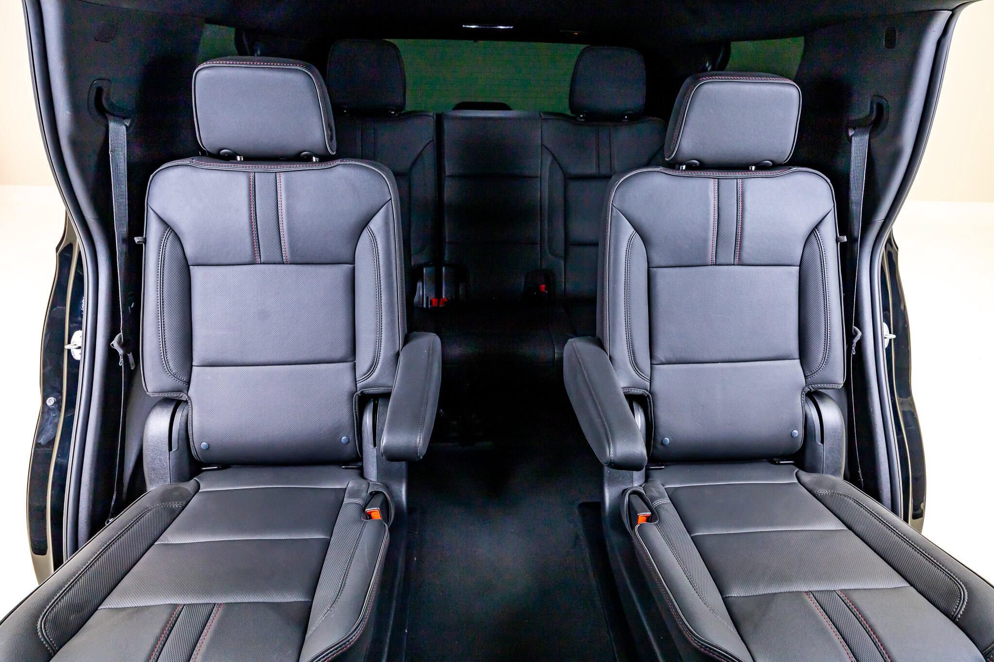 Used 2024 Chevrolet Tahoe RST w/ Luxury Package AWD/4WD image 42