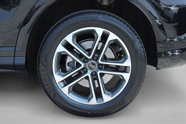 Used 2025 Audi Q5 Premium w/ Convenience Package AWD/4WD image 14