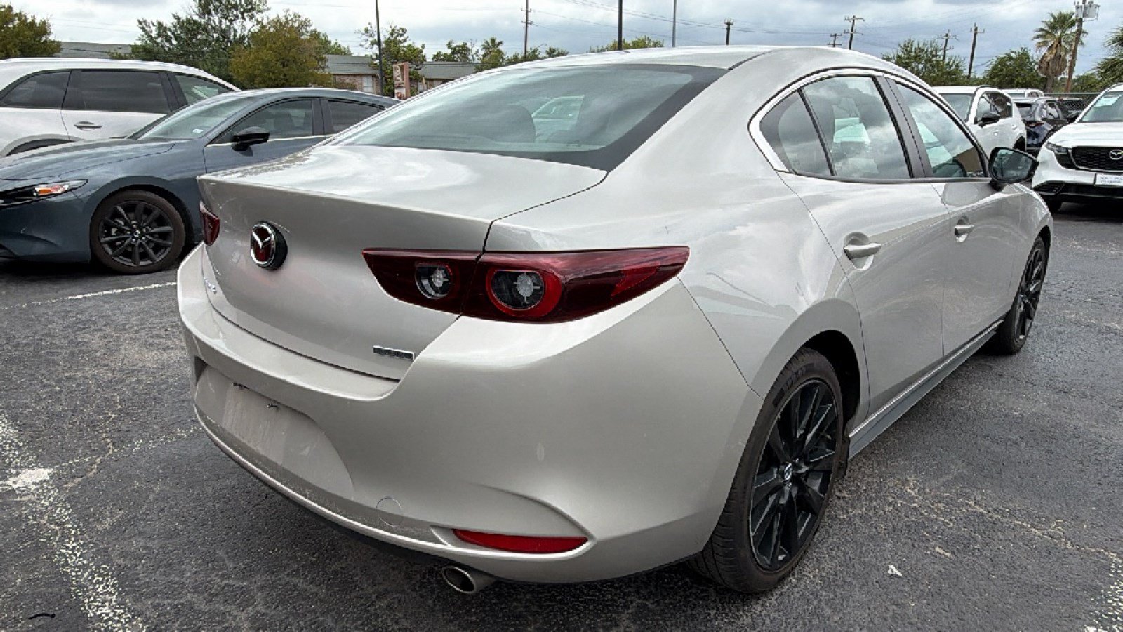 Used 2024 MAZDA MAZDA3 s FWD image 17