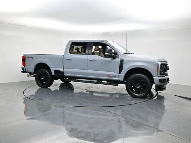 New 2026 Ford F250 Lariat w/ Black Appearance Package image 4