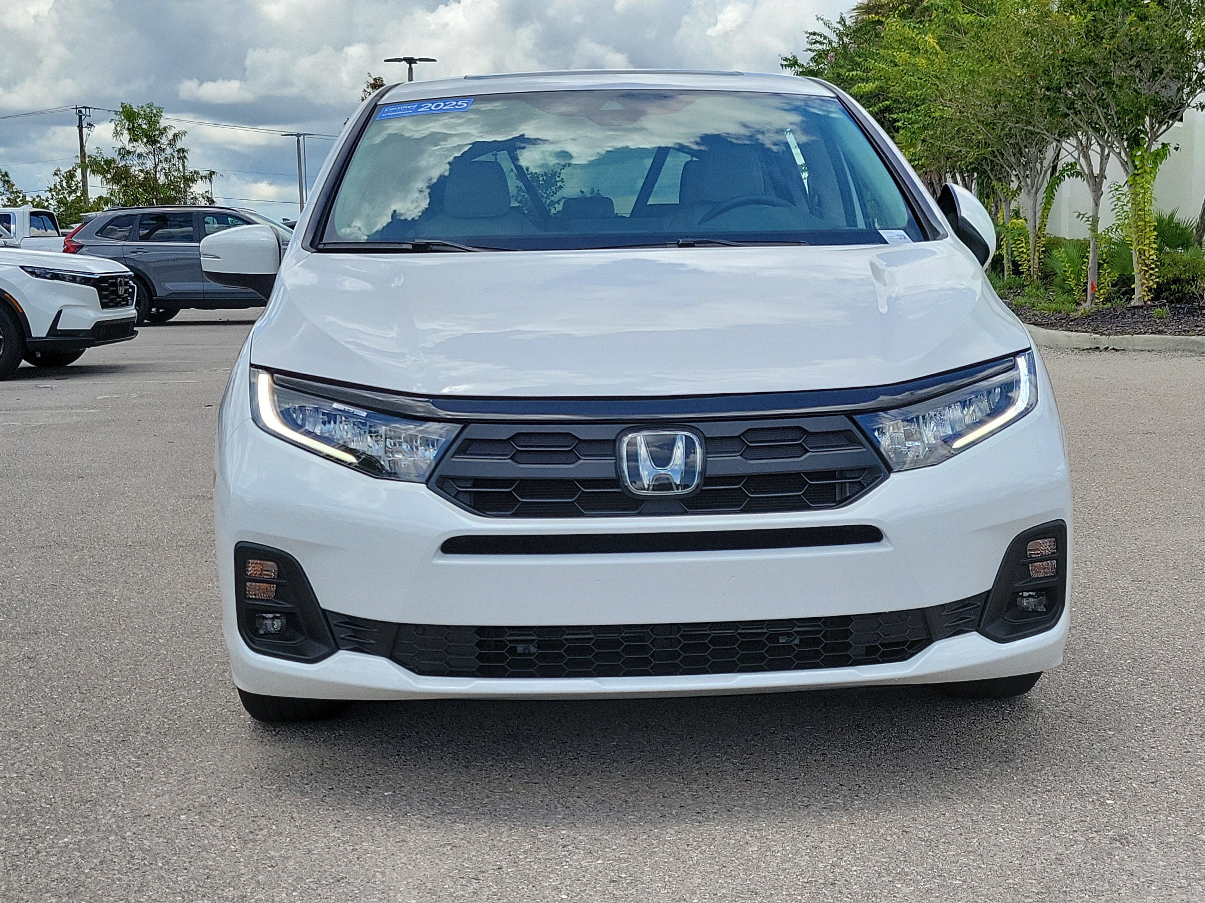 Certified 2025 Honda Odyssey EX-L image 2