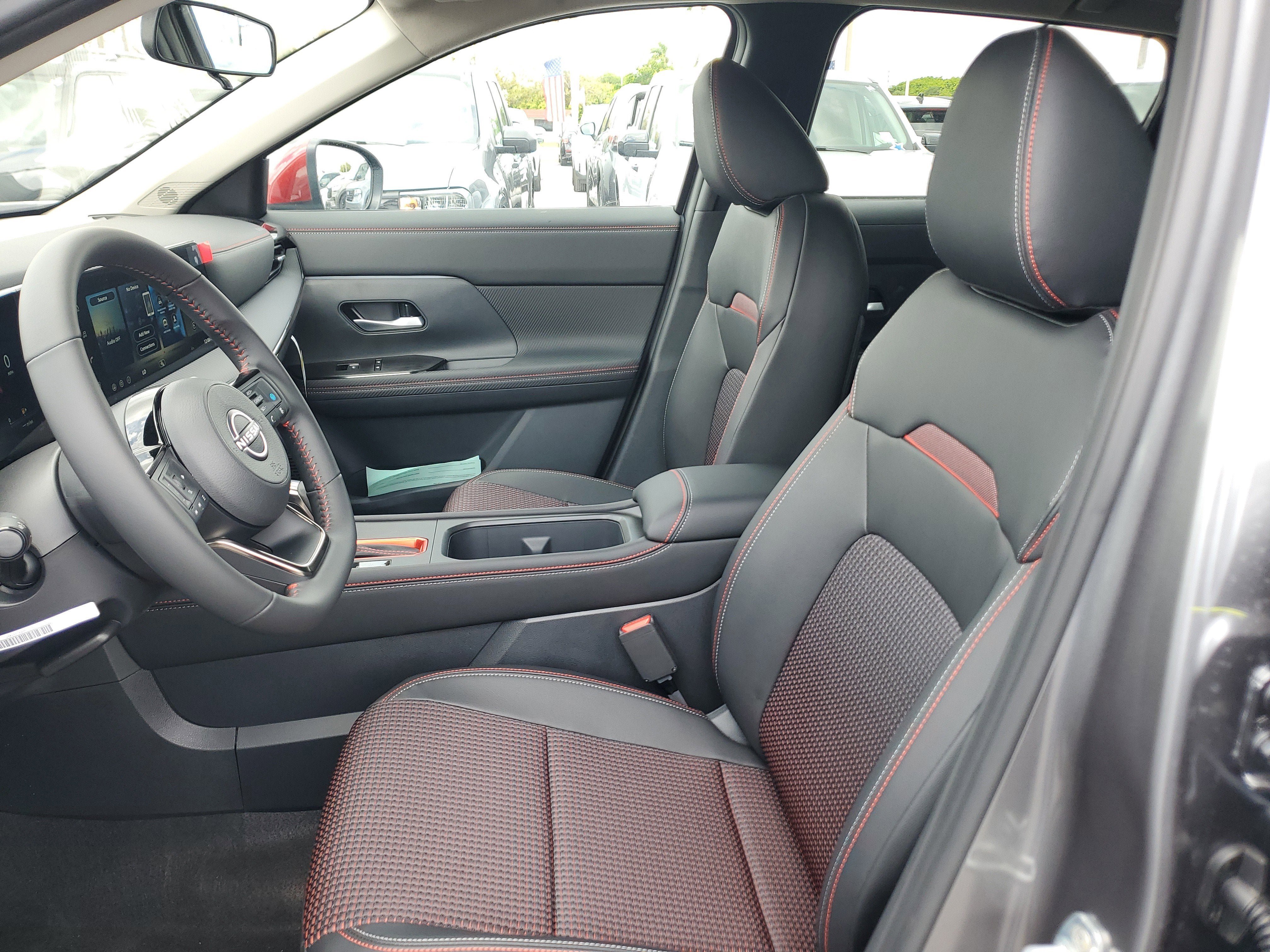 New 2026 Nissan Kicks SR FWD image 10