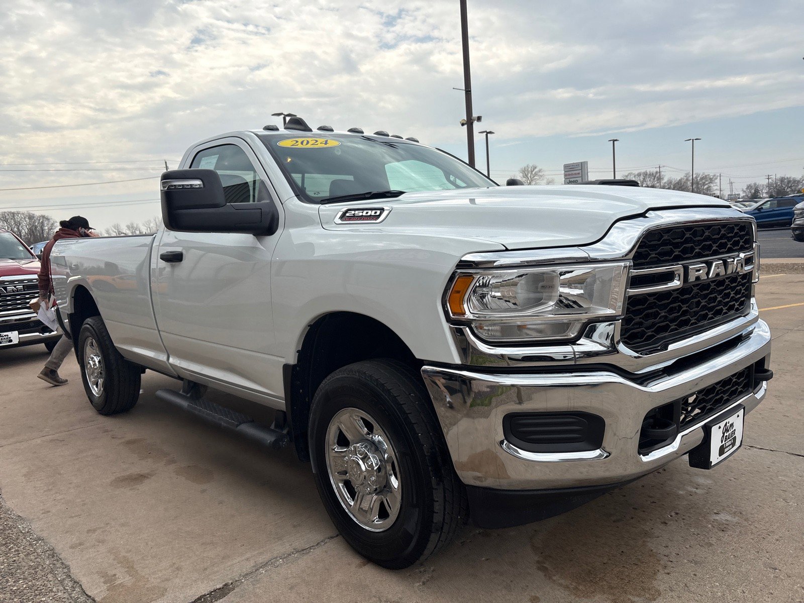 Used 2024 RAM 2500 Tradesman w/ Chrome Appearance Group image 6