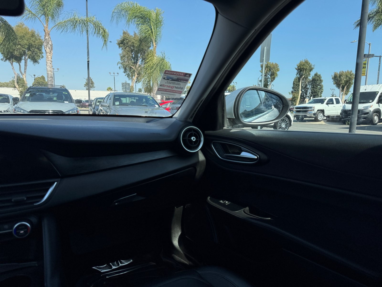 Used 2017 Alfa Romeo Giulia RWD image 16