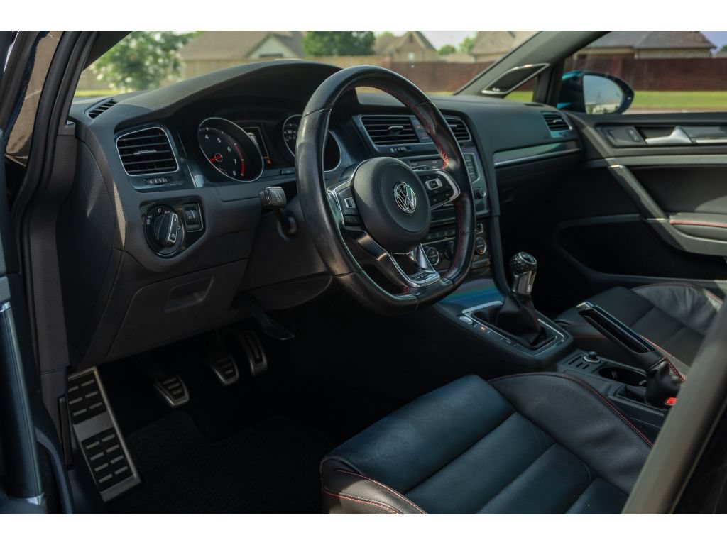 Used 2017 Volkswagen GTI Autobahn FWD image 11