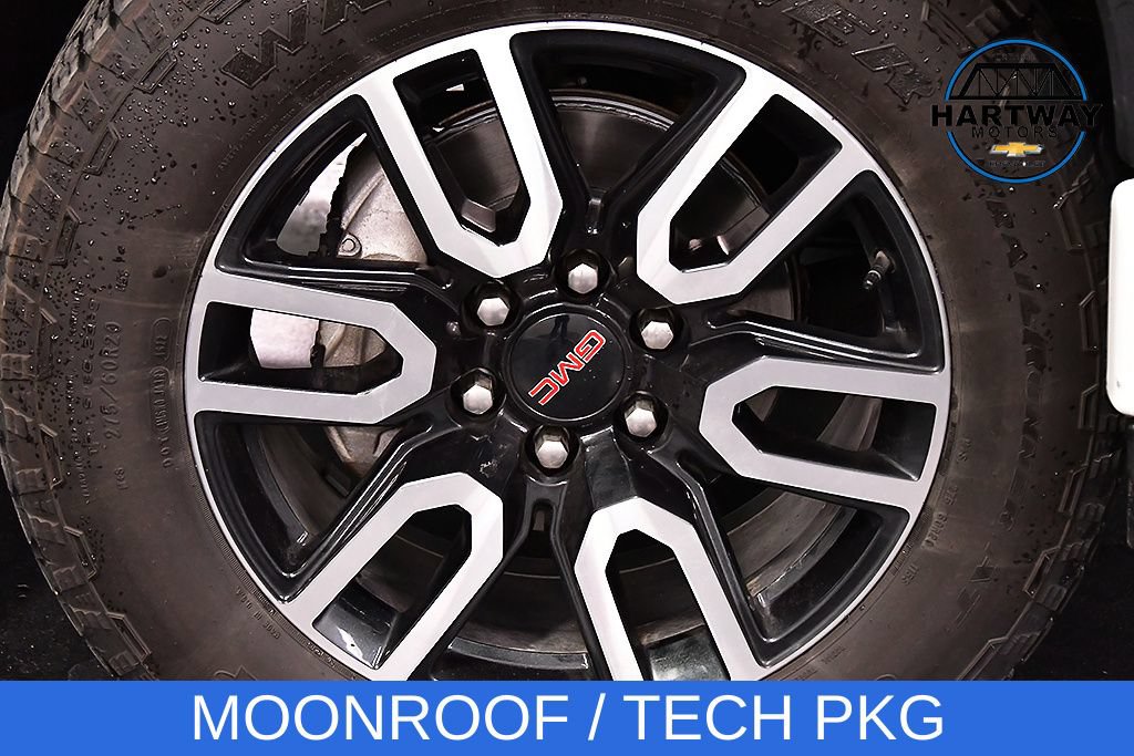 Used 2023 GMC Sierra 1500 AT4 w/ Technology Package AWD/4WD image 9