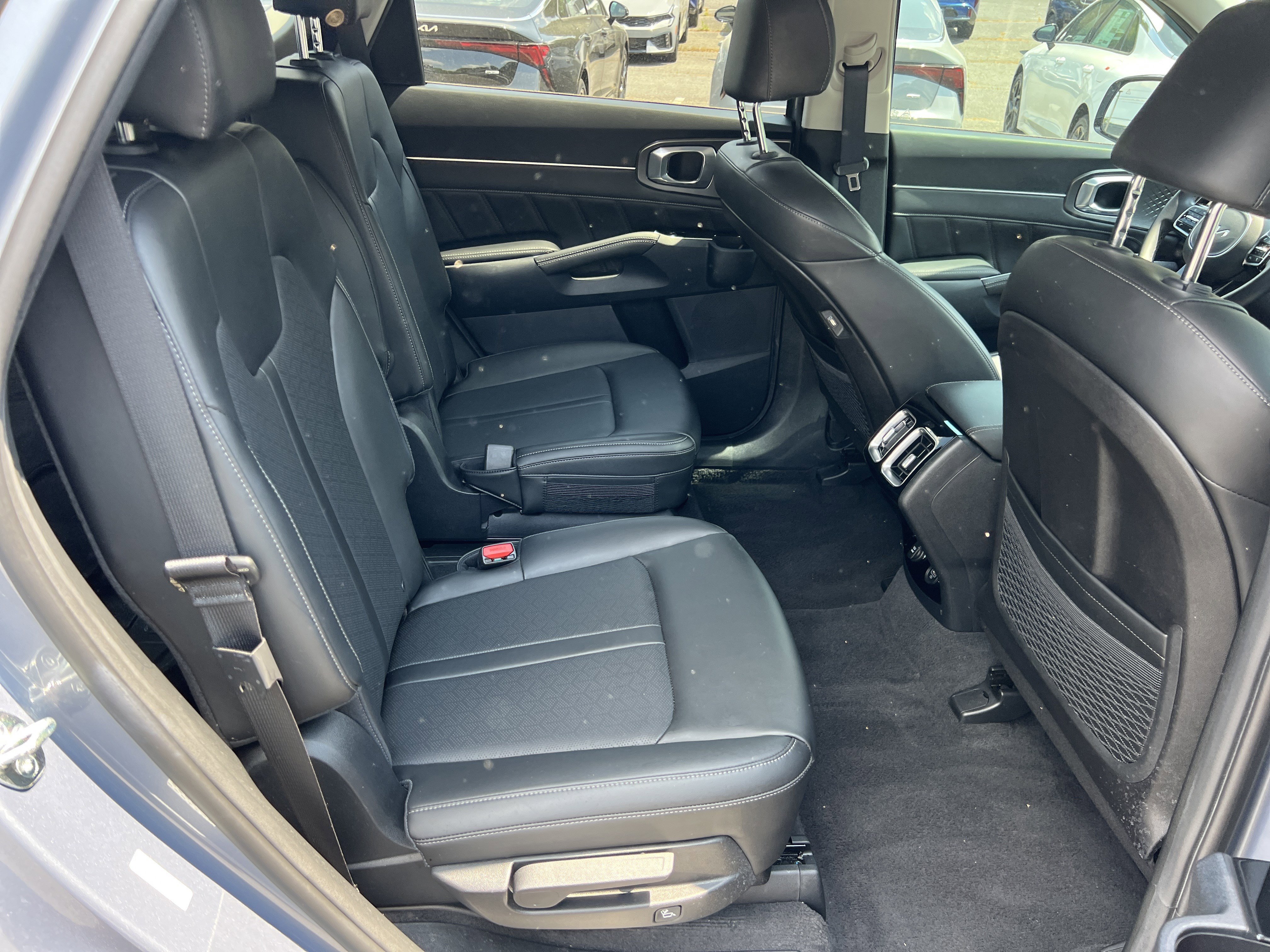 Used 2023 Kia Sorento SX AWD/4WD image 15