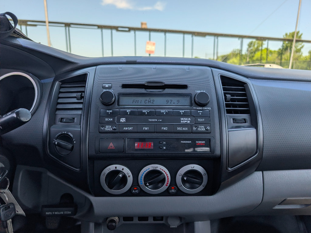 Used 2009 Toyota Tacoma 4x4 Regular Cab image 22