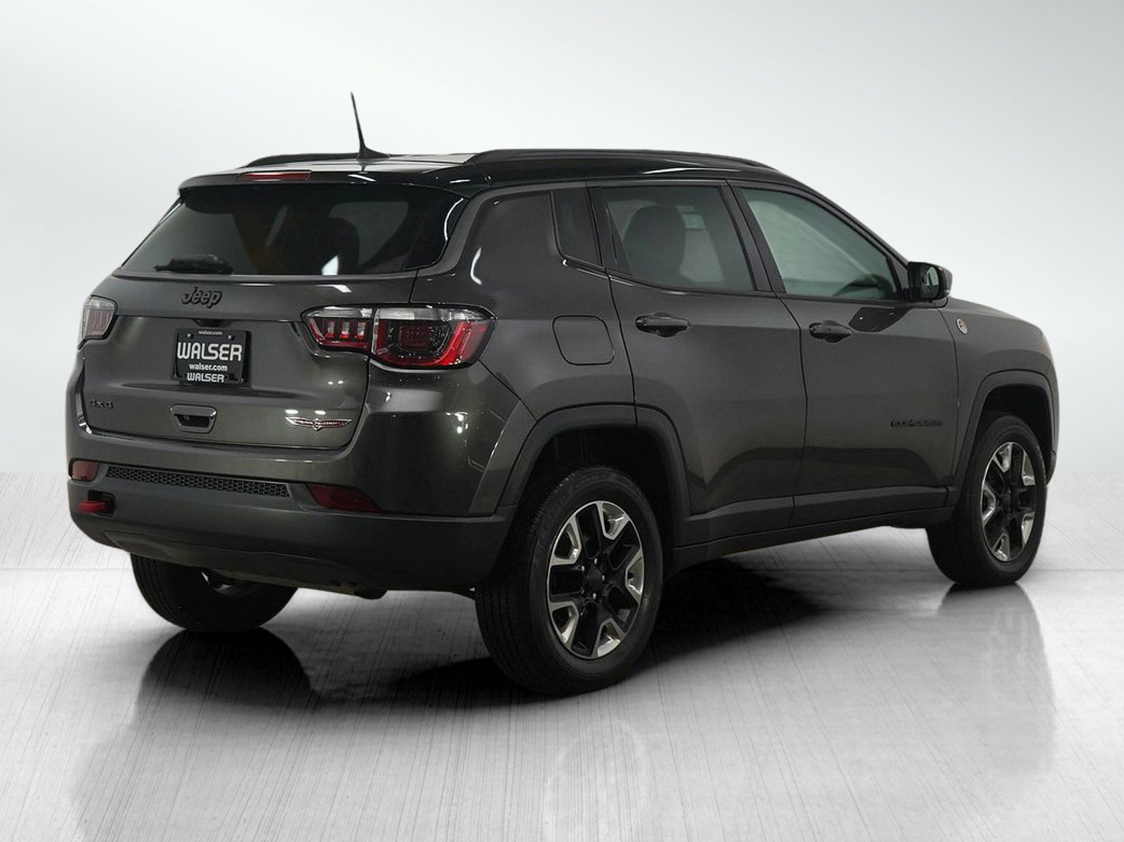 Used 2018 Jeep Compass Trailhawk w/ Cold Weather Group image 5