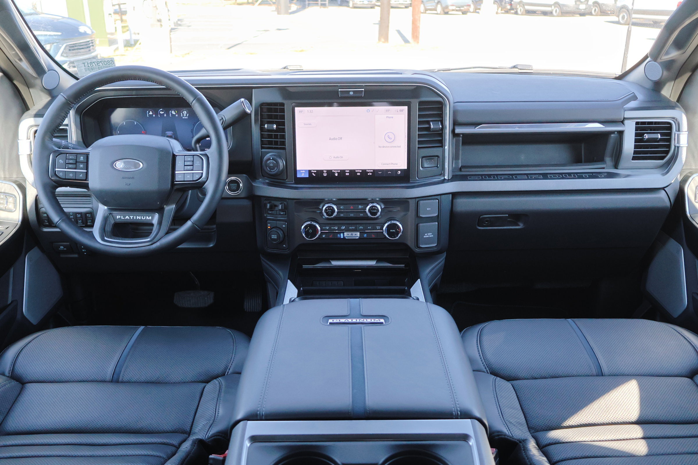 Certified 2025 Ford F450 Platinum image 28