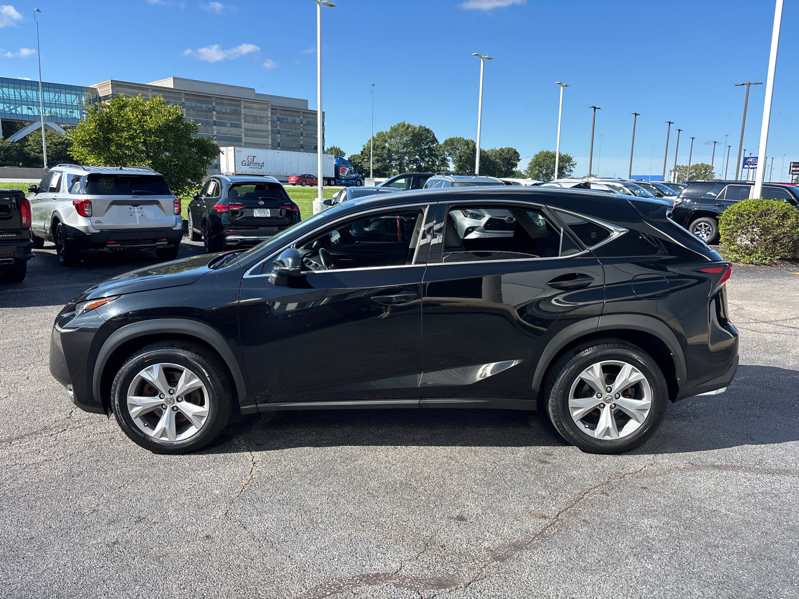 Used 2017 Lexus NX 200t AWD w/ Premium Package image 4