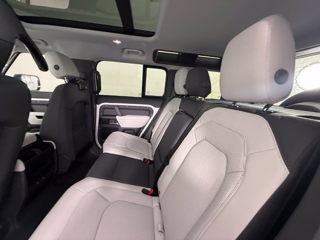 New 2026 Land Rover Defender 110 S AWD/4WD image 30