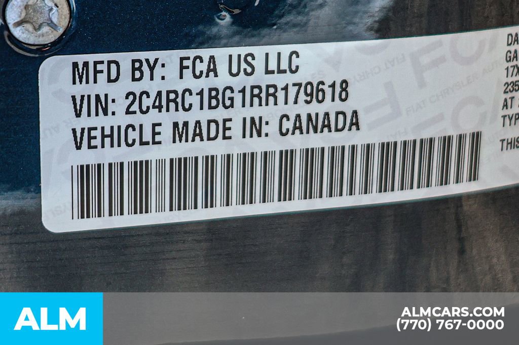 Used 2024 Chrysler Pacifica Touring-L image 65