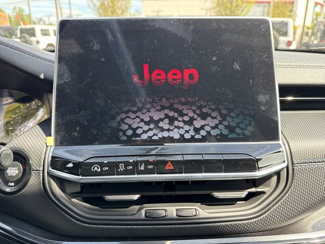 New 2026 Jeep Compass Latitude AWD/4WD image 22