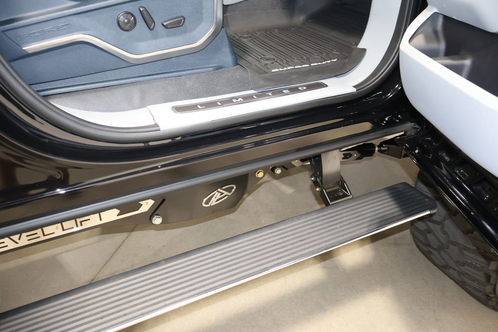 Used 2024 Ford F350 Limited w/ FX4 Off-Road Package image 61