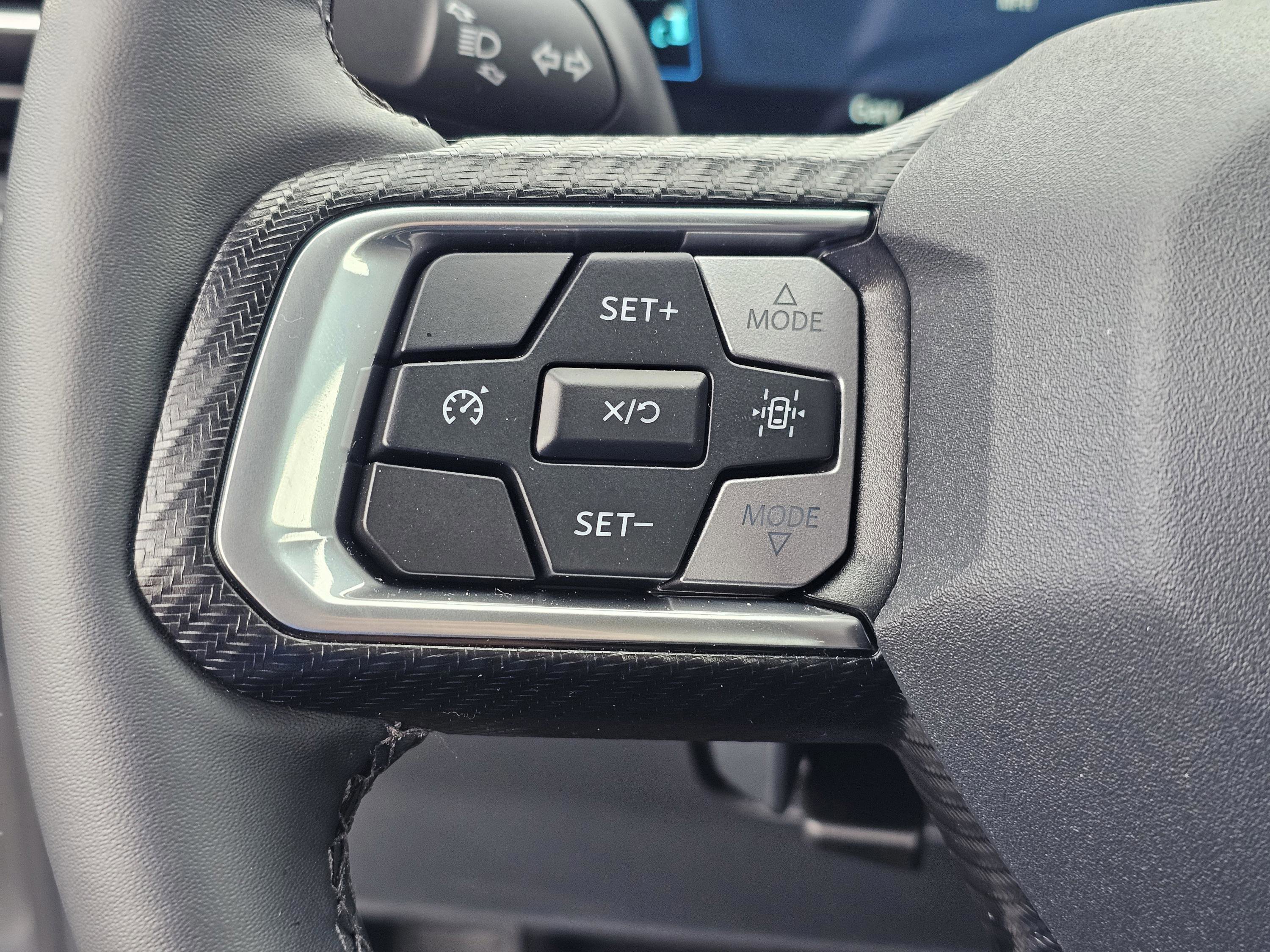 Used 2025 Ford Mustang Coupe image 19