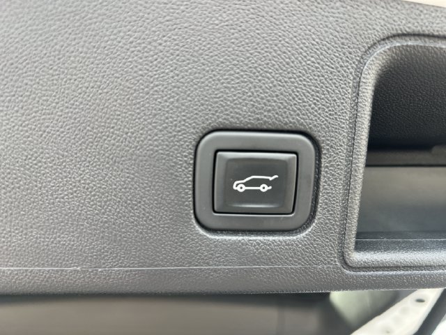 Used 2023 GMC Terrain AT4 w/ Infotainment Package II AWD/4WD image 33
